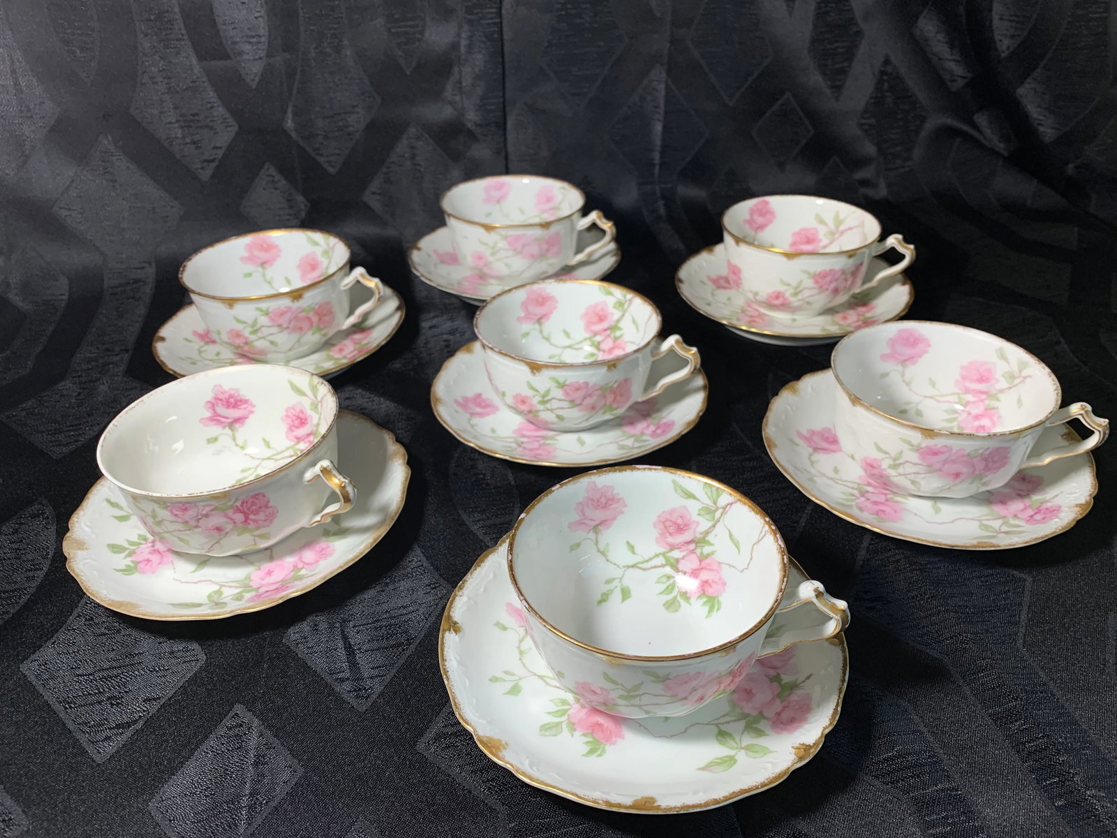 French Limoges Porcelain Baltimore Rose With 24k Gold Trim Tea Cups and Saucers - Service for 7 - 3