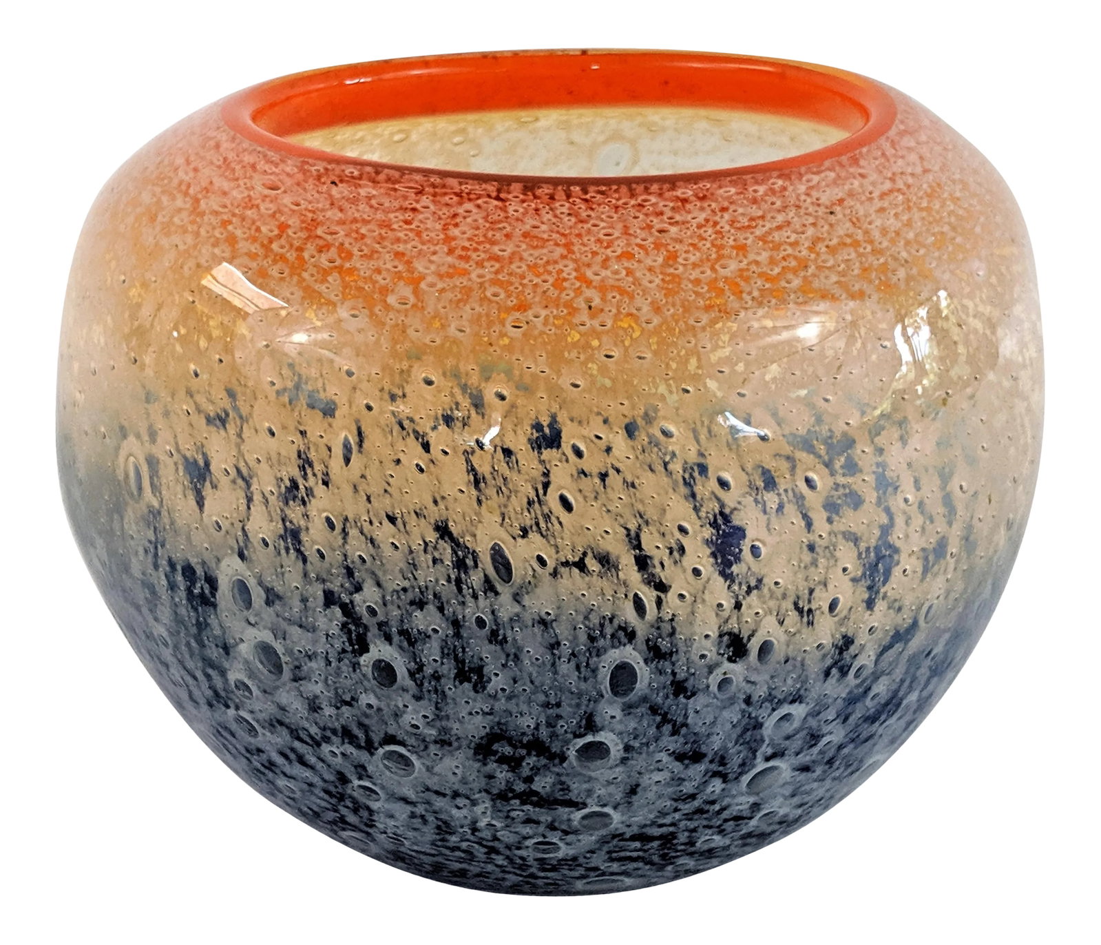 Benny Motzfeldt Art Glass Bubble Vase Norway Mid Century Modern: Benny Motzfeldt Norwegian Art Glass Vase. Probably for Randsfjord Glass Made in Norway. They normally are marked with a foil label on the bottom. This piece is missing the label but it is a clear