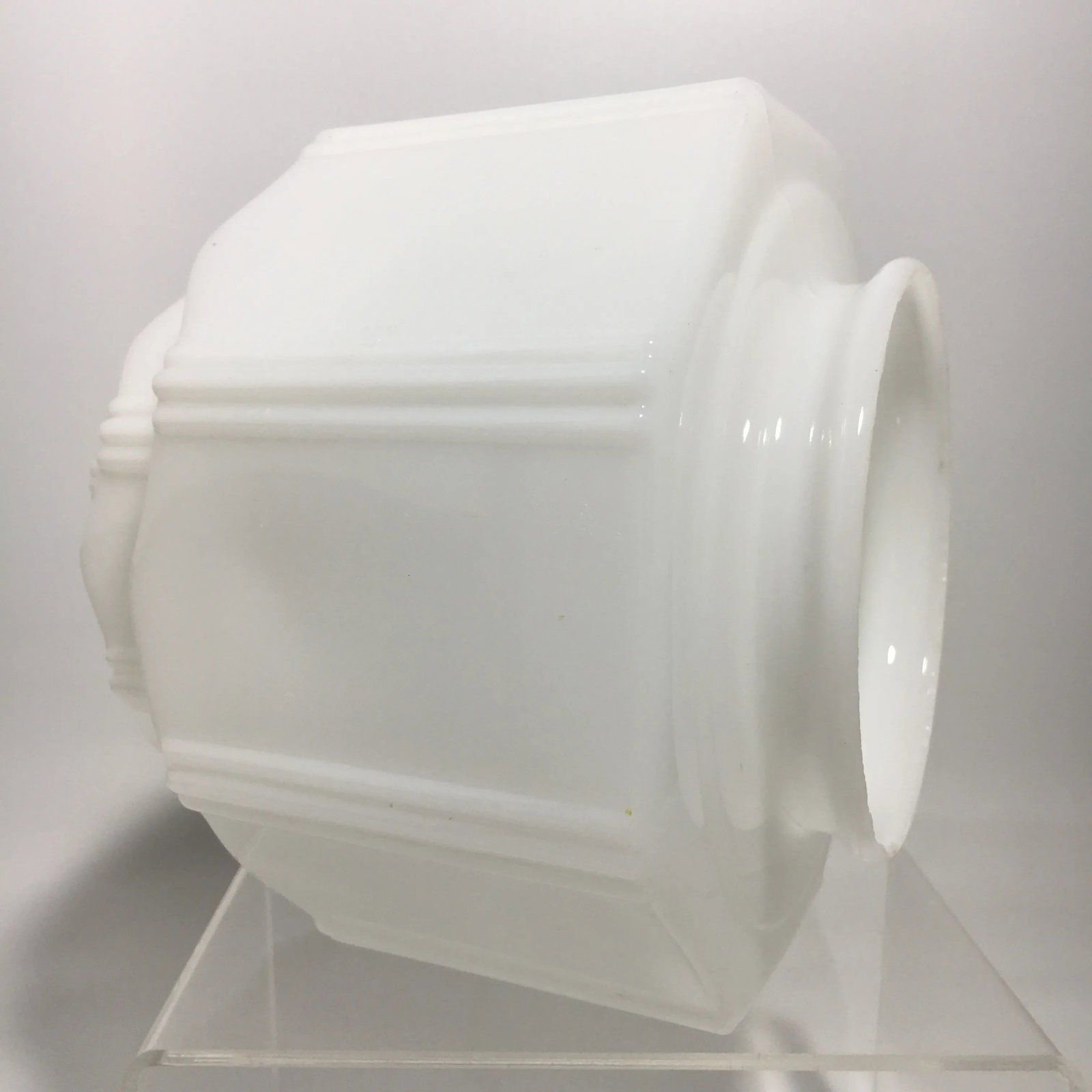 1930s Art Deco Stepped Skyscraper Milk Glass Shade - 3