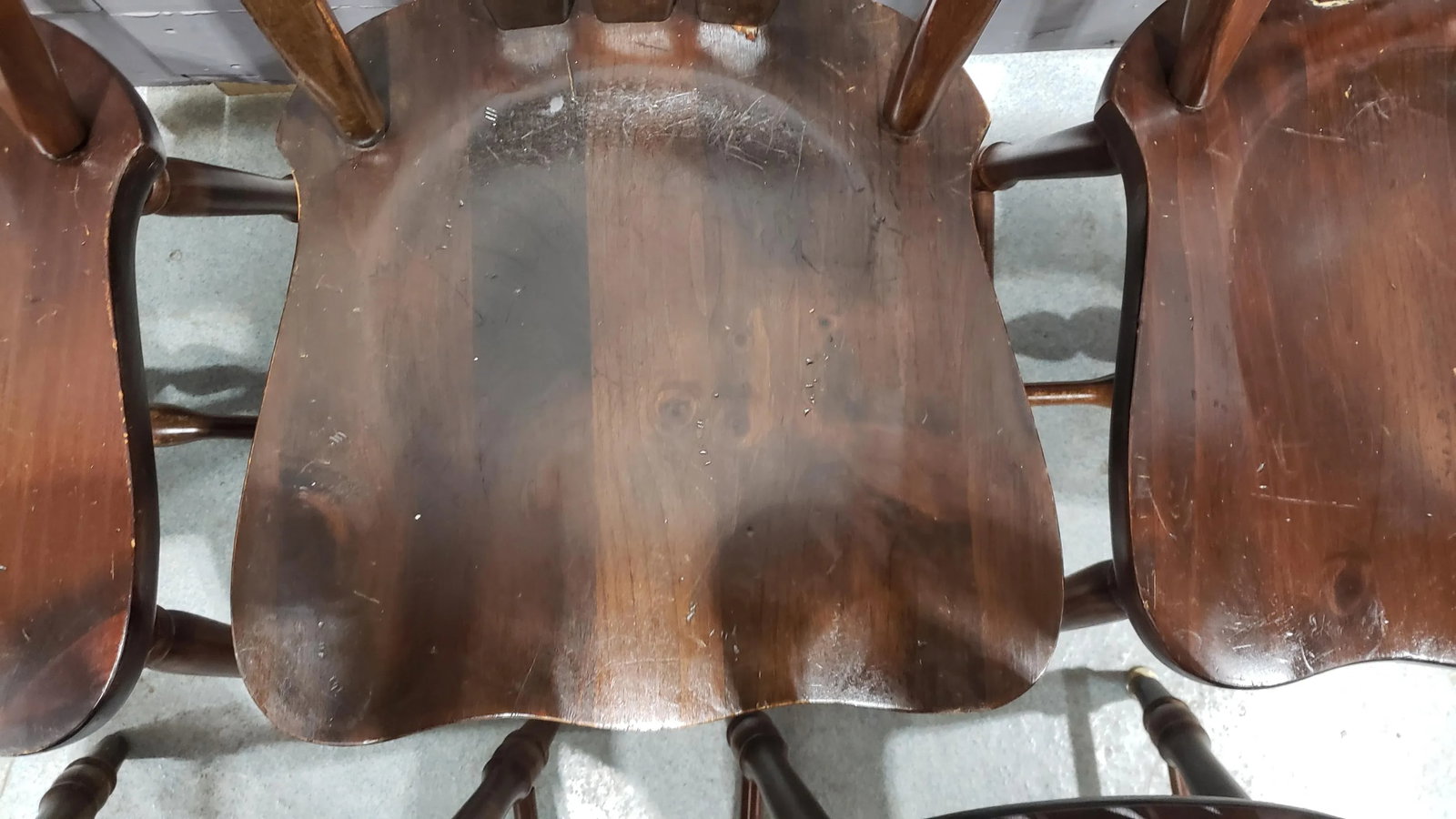 Mid 20th Century Dark Stained Wooden Walnut Ethan Allen Lath Back Kitchen Chairs - Set of 5 - 3