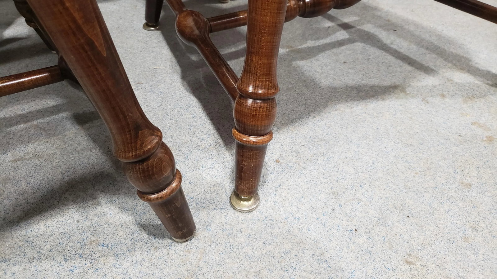 Mid 20th Century Dark Stained Wooden Walnut Ethan Allen Lath Back Kitchen Chairs - Set of 5 - 8