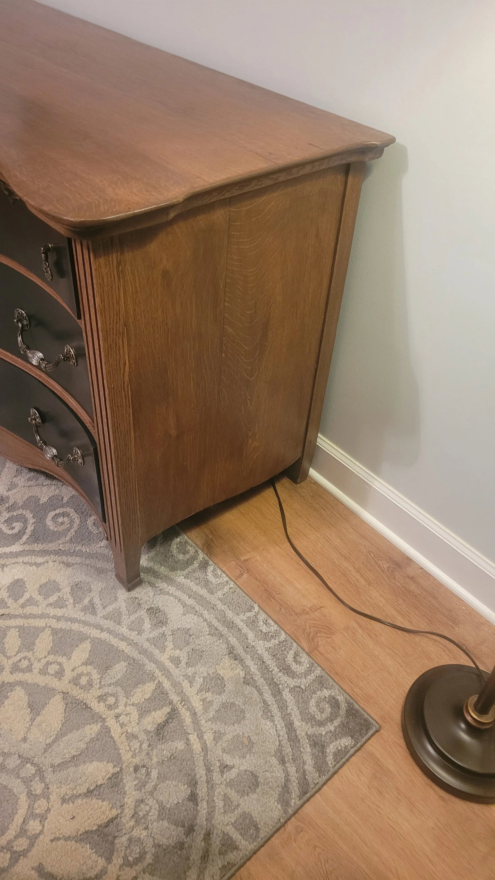 Mid 19th Century Oversized Tiger Oak Serpentine Front Dresser - 3
