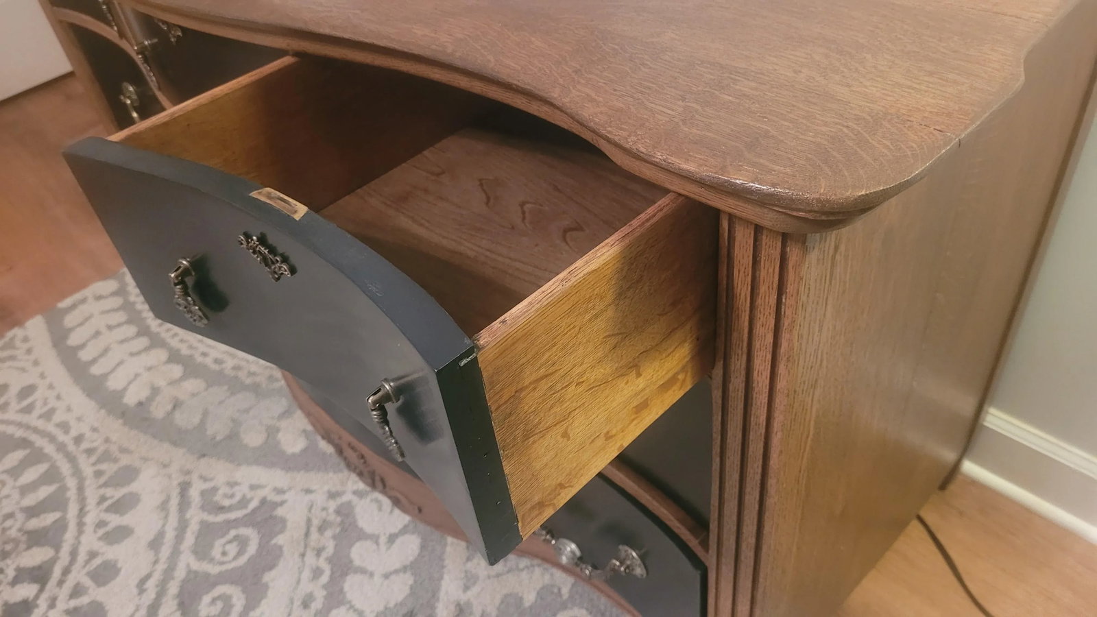 Mid 19th Century Oversized Tiger Oak Serpentine Front Dresser - 6