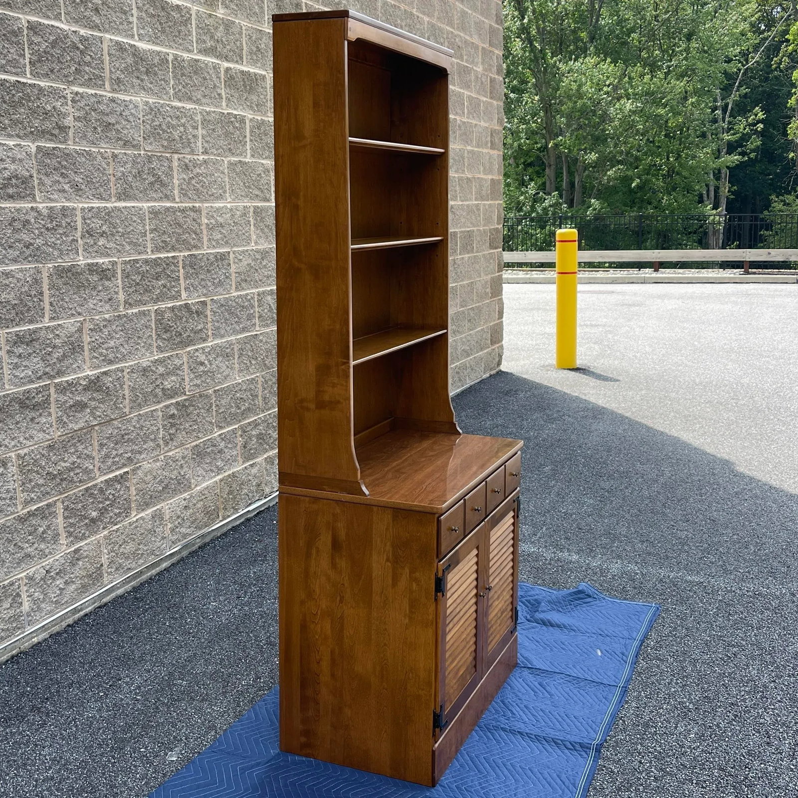 1970s Ethan Allen Heirloom Nutmeg Maple Custom Room Plan 2 Piece Shutter Door Bookcase Unit (10-4511 - 9