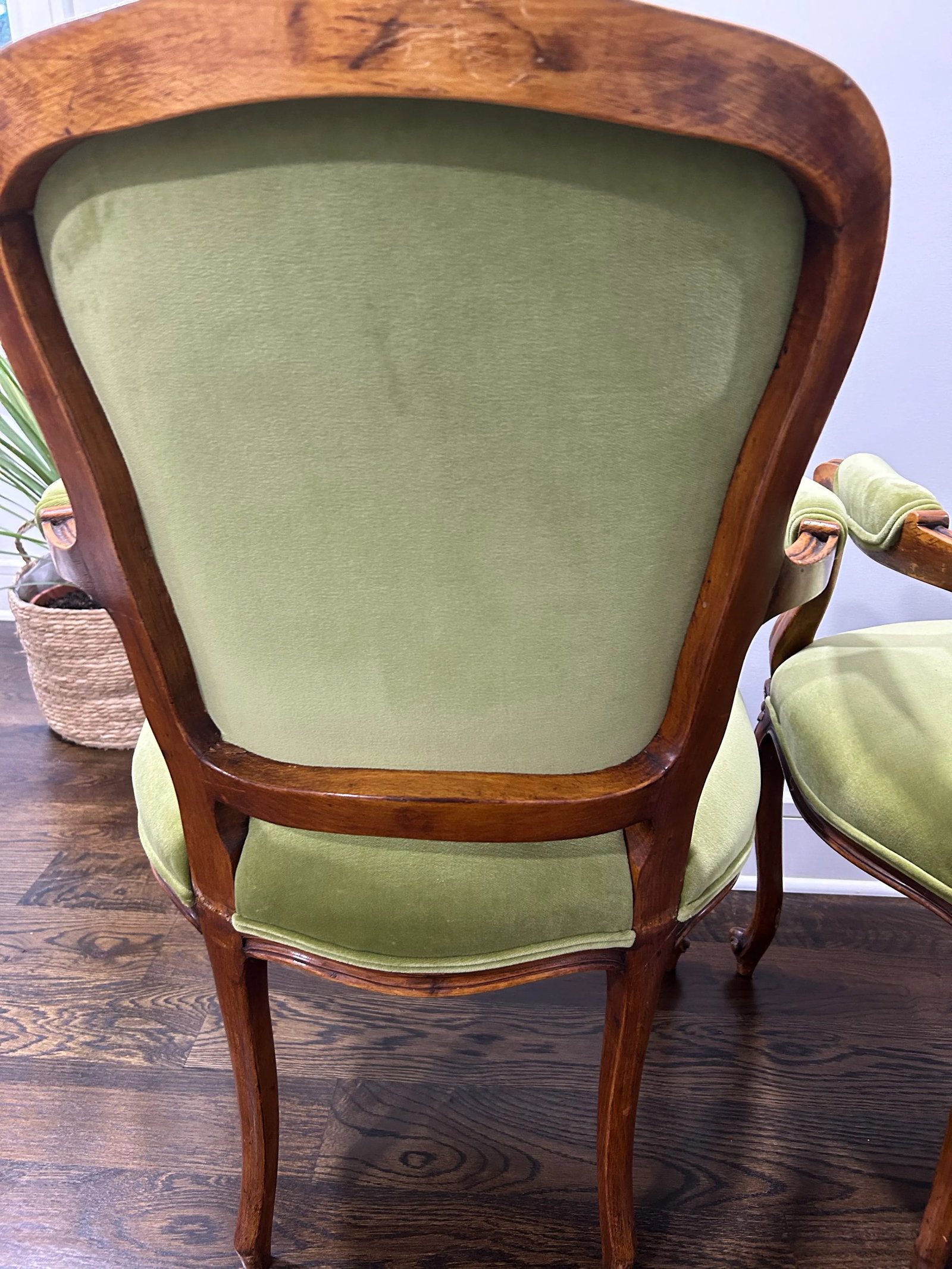 Antique French Louis XV Style Pair of Carved Bergere Armchairs - 10