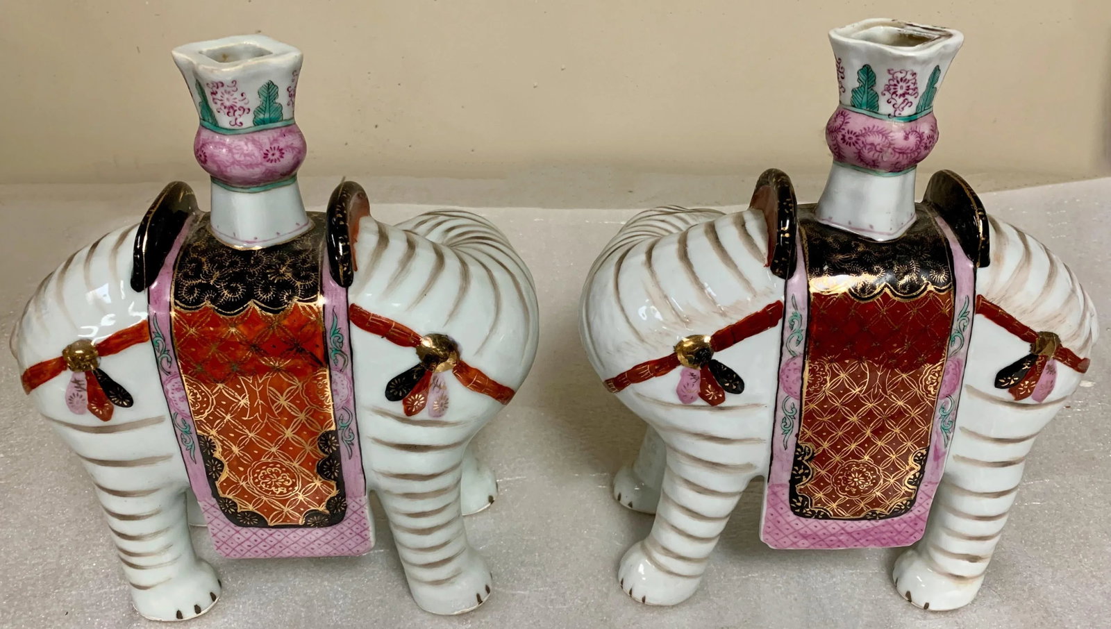 Mottahedeh Elephant Candlesticks - a Pair - 5