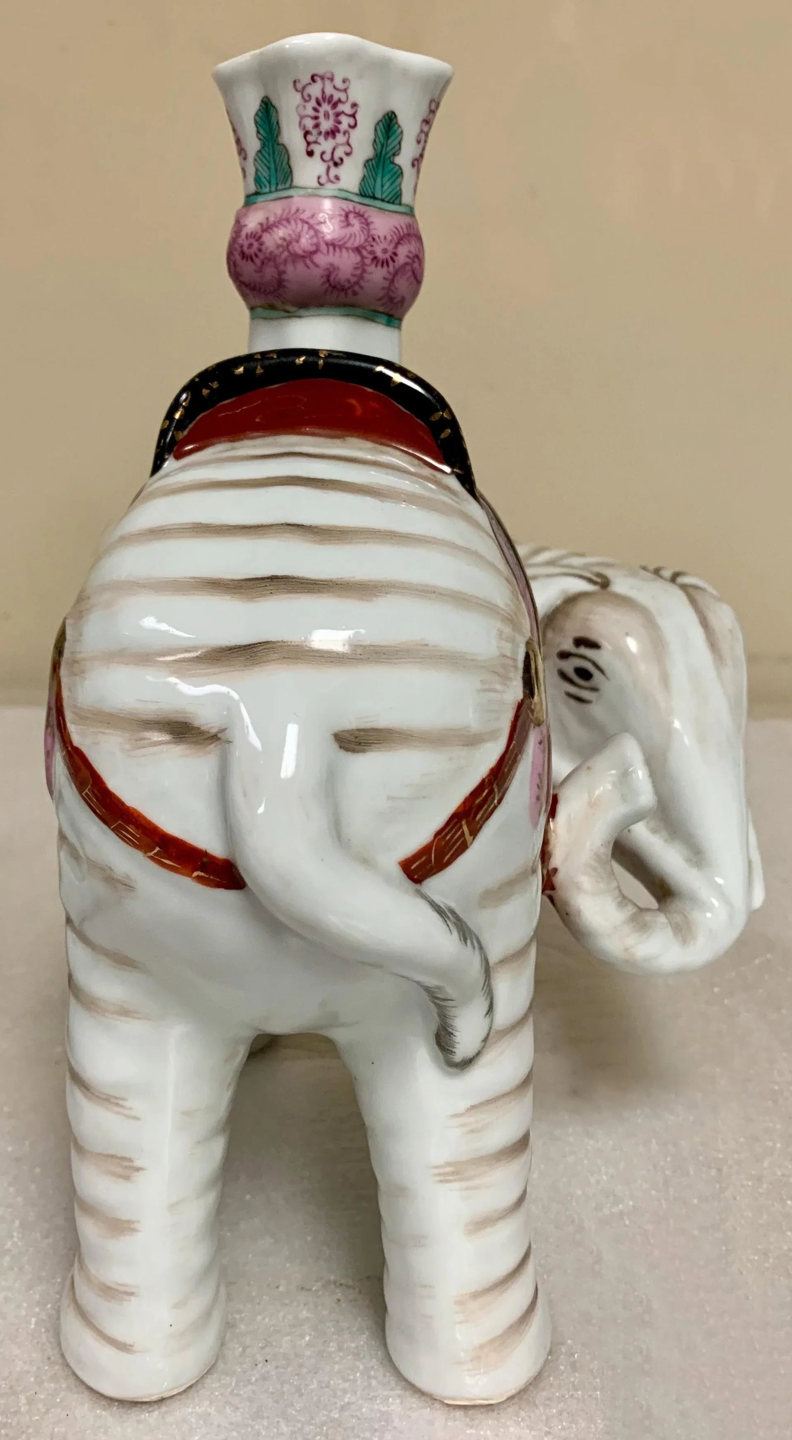 Mottahedeh Elephant Candlesticks - a Pair - 7