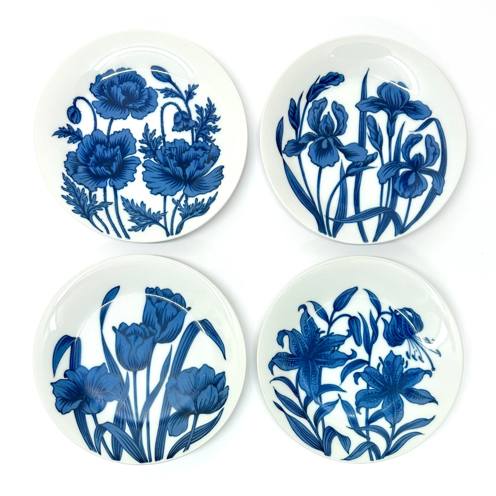 Graphic Floral Blue & White Wall Plate Curation - Group of 9 - 8
