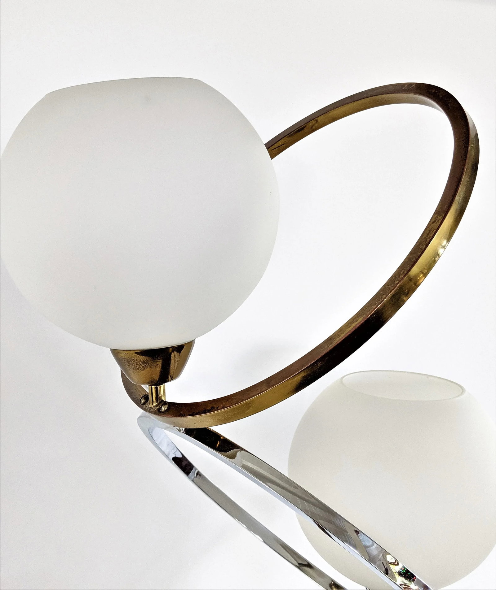 1970s Chrome and Brass Zigzag Rings and Glass Globes Mid Century Lamp - 8