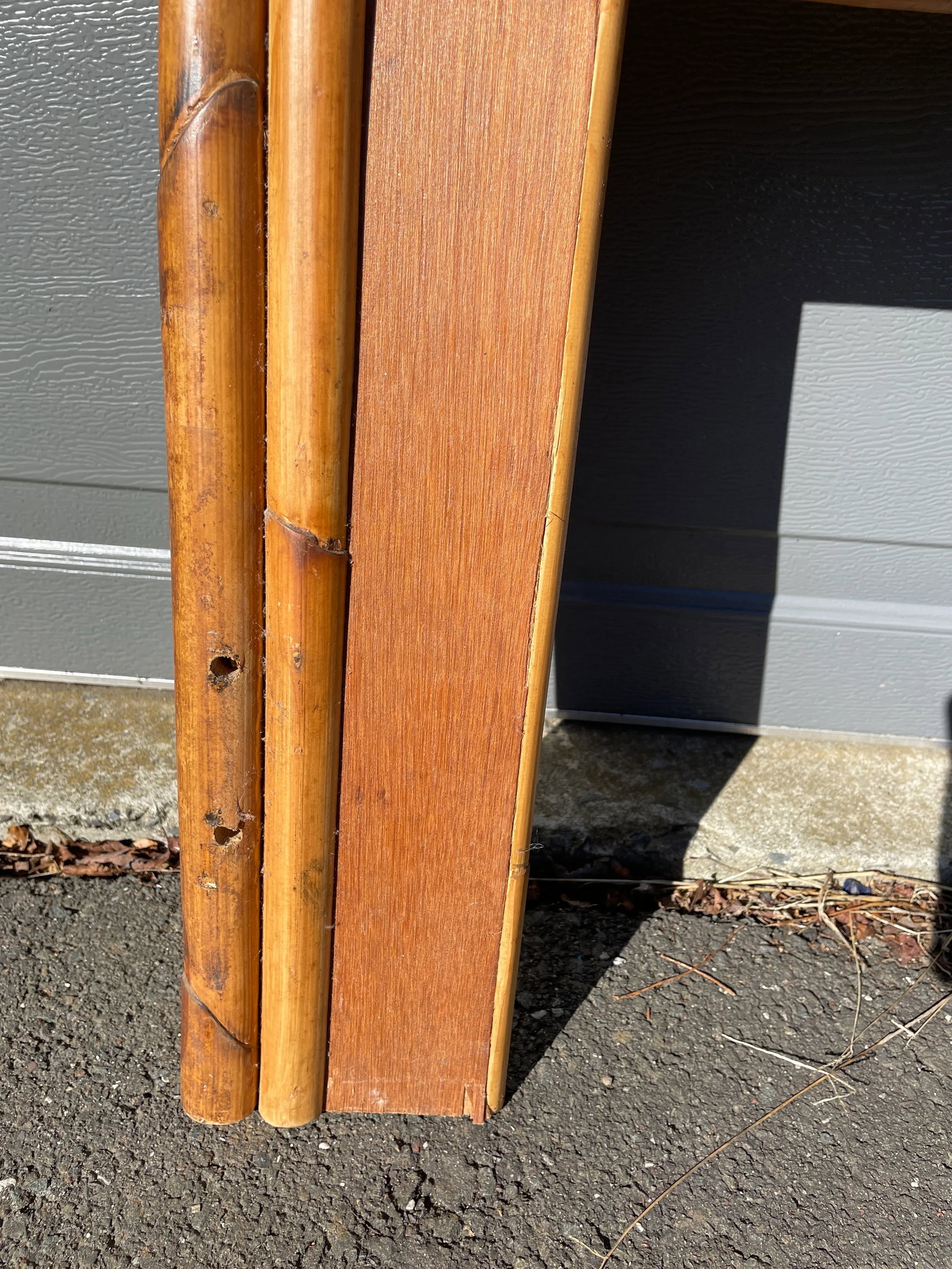 1970s Vintage Grasscloth and Bamboo Sunburst Queen Headboard - 4