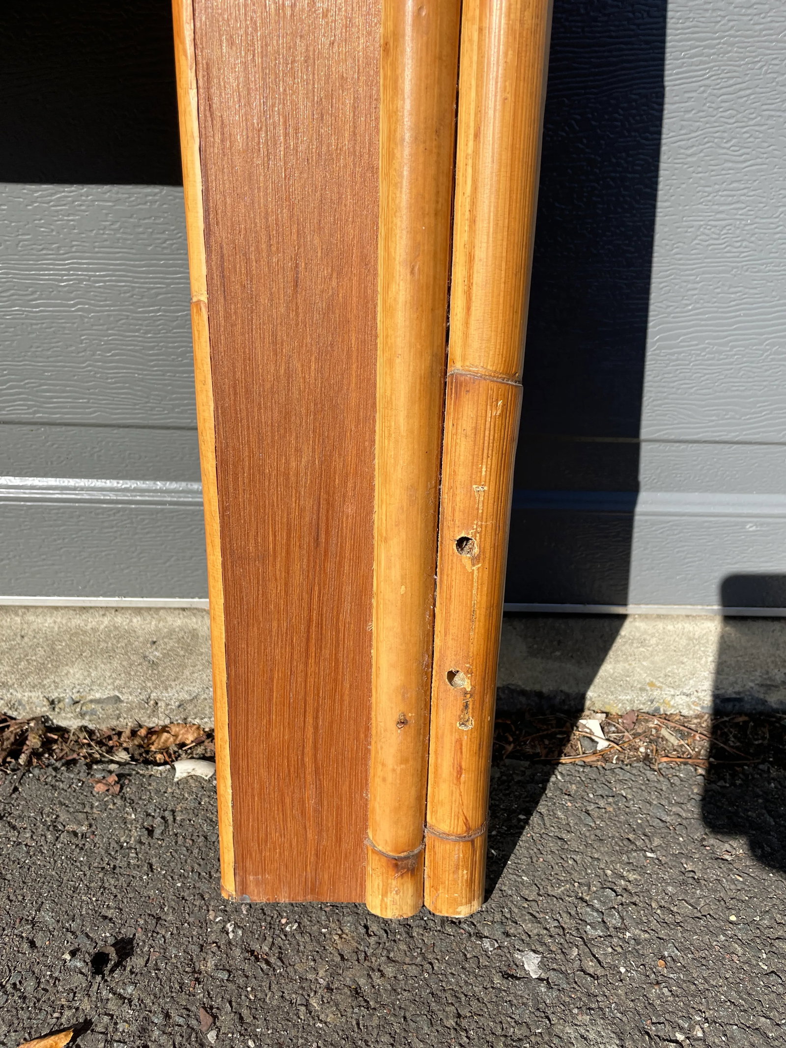 1970s Vintage Grasscloth and Bamboo Sunburst Queen Headboard - 5