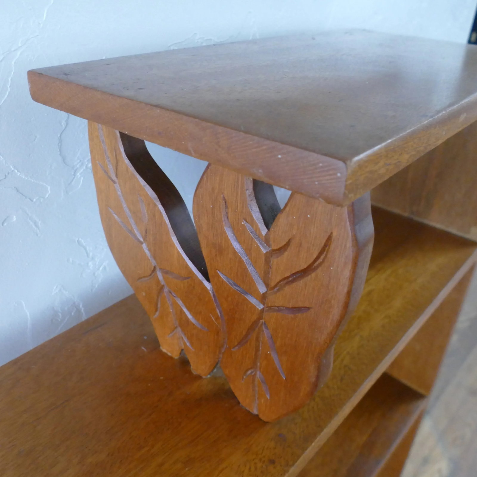 Mid-Century Hand Carved Calla Lily 4-Tier Wood Bookshelf - 10