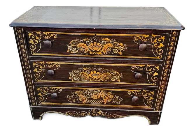 Antique Victorian Paint Decorated Cottage Pine 3 Drawer Chest: Nice antique Victorian 3 drawer cottage pine chest of drawers. Chest shows pin and cove style dovetails typical of the late 19th century. The chest was repainted about 50 years ago. The mother and