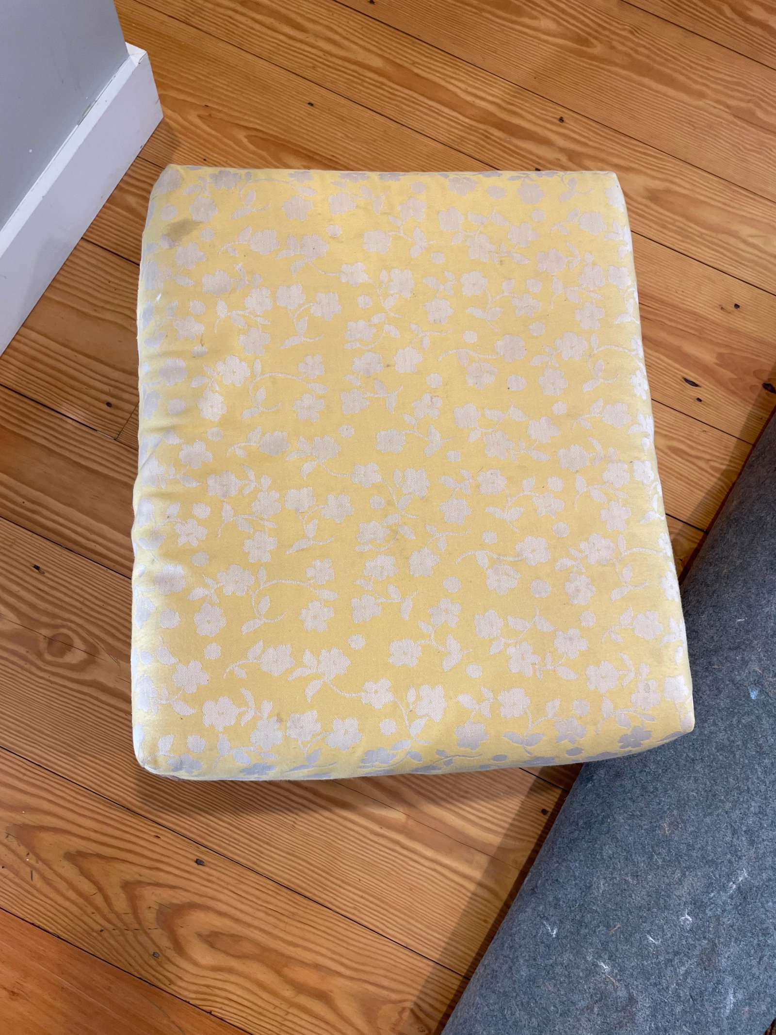 1970s Vintage McGuire Rattan Upholstered Ottoman - 9