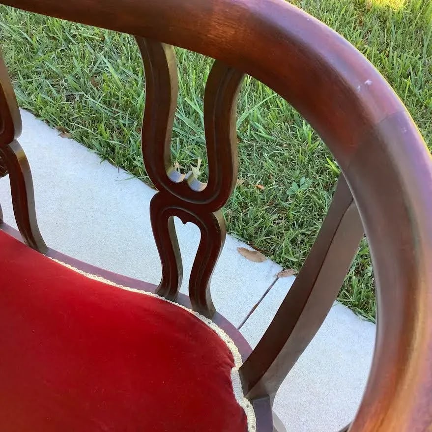 19th Century Antique Curved Victorian Settee - 7