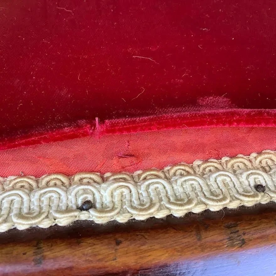 19th Century Antique Curved Victorian Settee - 8