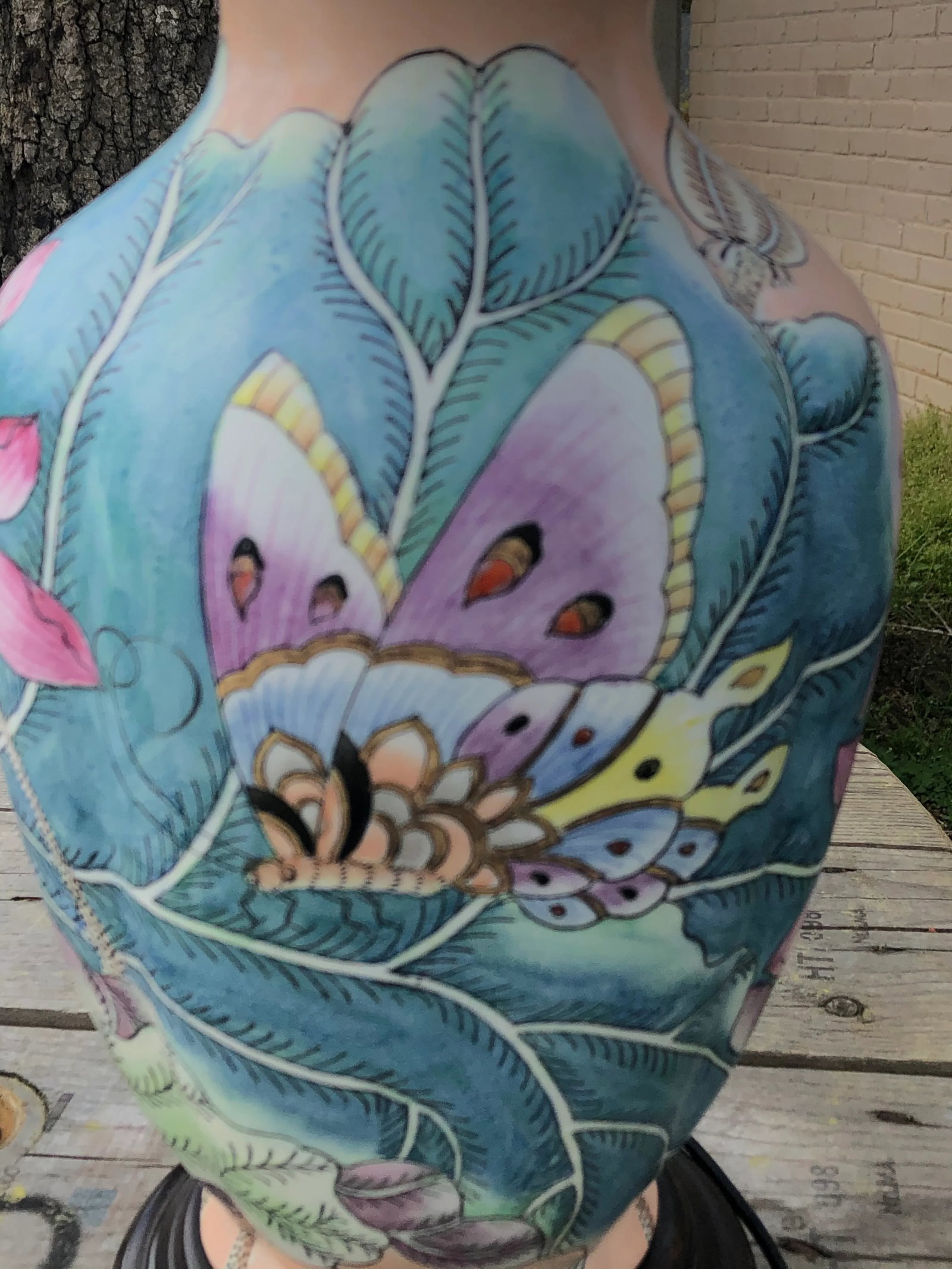 Mid Twentieth Century Tobacco Leaf Butterfly Lamp - 3