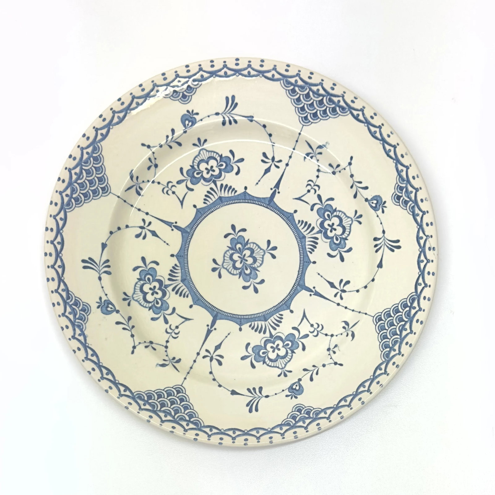 Classic Blue & White Dinner Plates by English Ironstone England - Set of 4 - 2