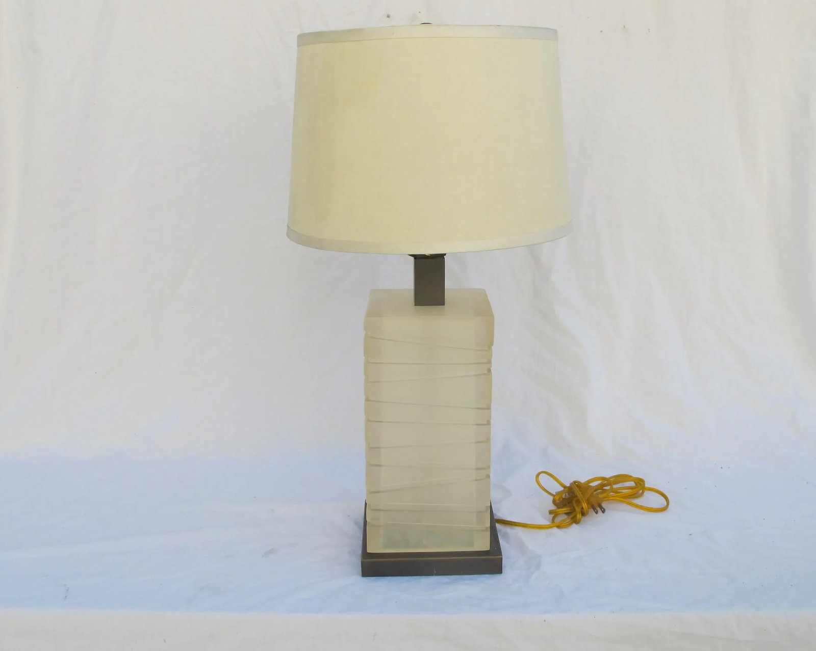 Vintage 1970s Frosted Plexiglass Table Lamp - 2