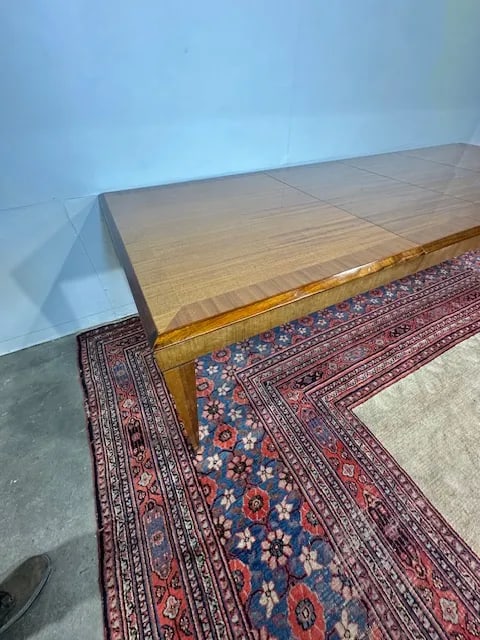 1980s Henredon Dining Room Table With Two Leaves - 4