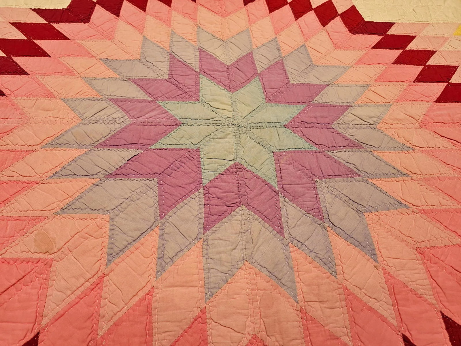 Vintage Hand-Stitched Lone Star Quilt, Early 20th Century - 12