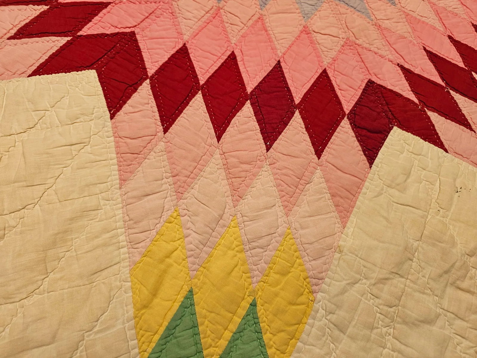 Vintage Hand-Stitched Lone Star Quilt, Early 20th Century - 2