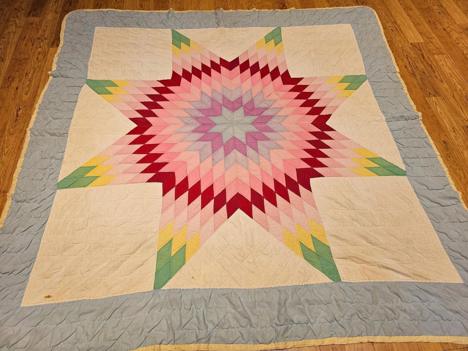 Vintage Hand-Stitched Lone Star Quilt, Early 20th Century - 7