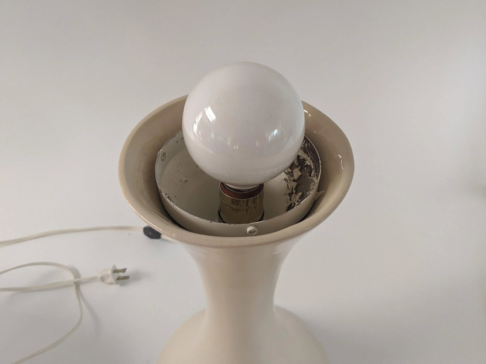 Vintage Large Mushroom Lamps With Ceramic Bases and Glass Shades - a Pair - 5