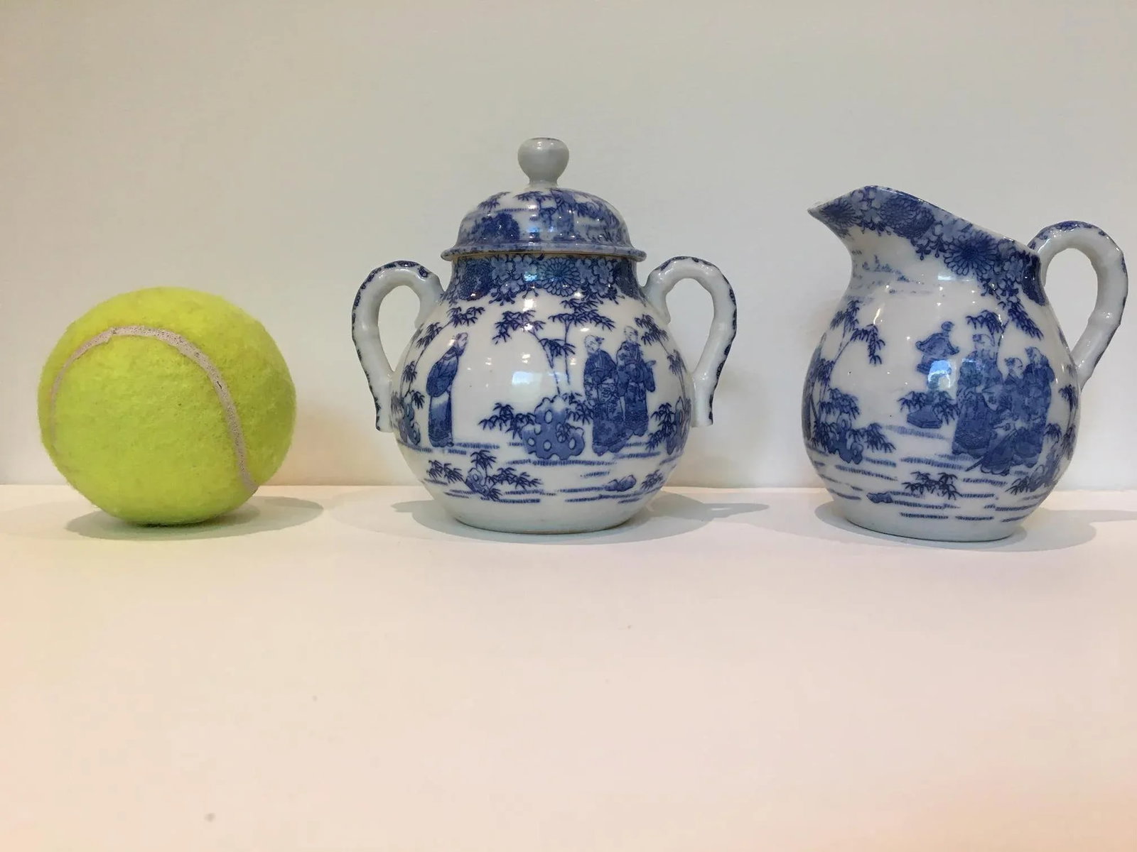 Vintage Chinoiserie Blue and White Creamer and Lidded Sugar Bowl - Set of 2 - 7