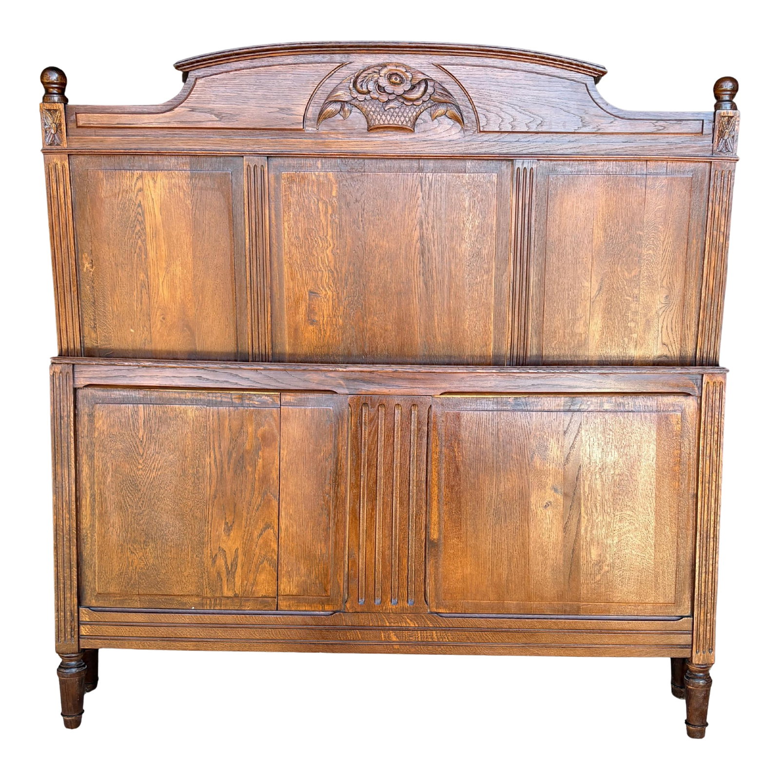 Antique Solid Oak 55'' Wide Panel Bed With Matching Rails & Carved Floral Headboard & Footboard (1 of 9)