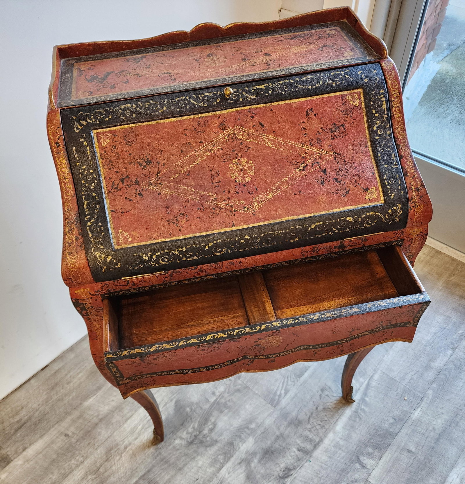 Late 20th Century Louis XV Leather Wrapped Ladies Desk by Theodore Alexander - 12