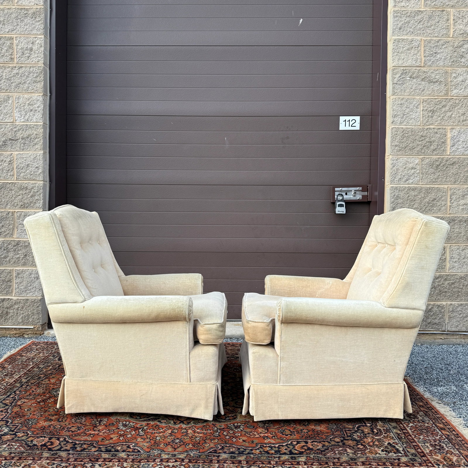 Vintage Ethan Allen Traditional Classics Lounge Chairs / Armchairs - A Pair - 6