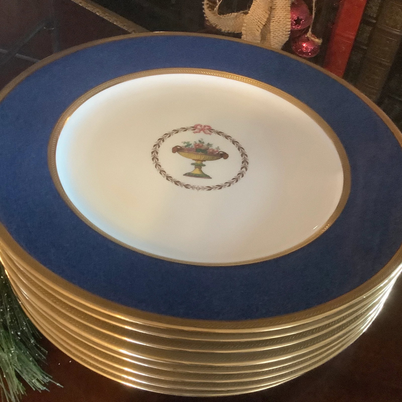 Set of 12 Spode Copelands Cobalt Dinner Plates, Acid Etched Gold - 11