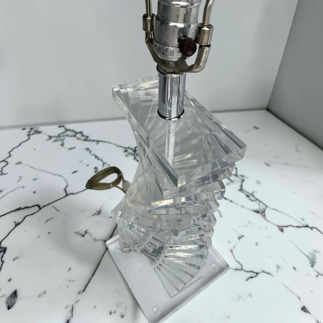 1970s Lucite Helix Spiral Table Lamp - 3