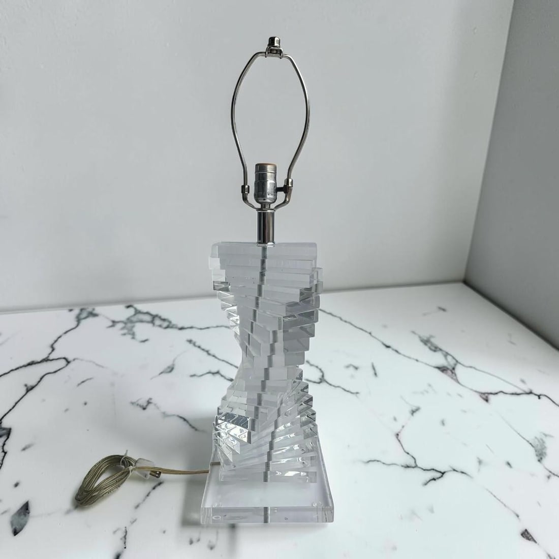 1970s Lucite Helix Spiral Table Lamp - 4
