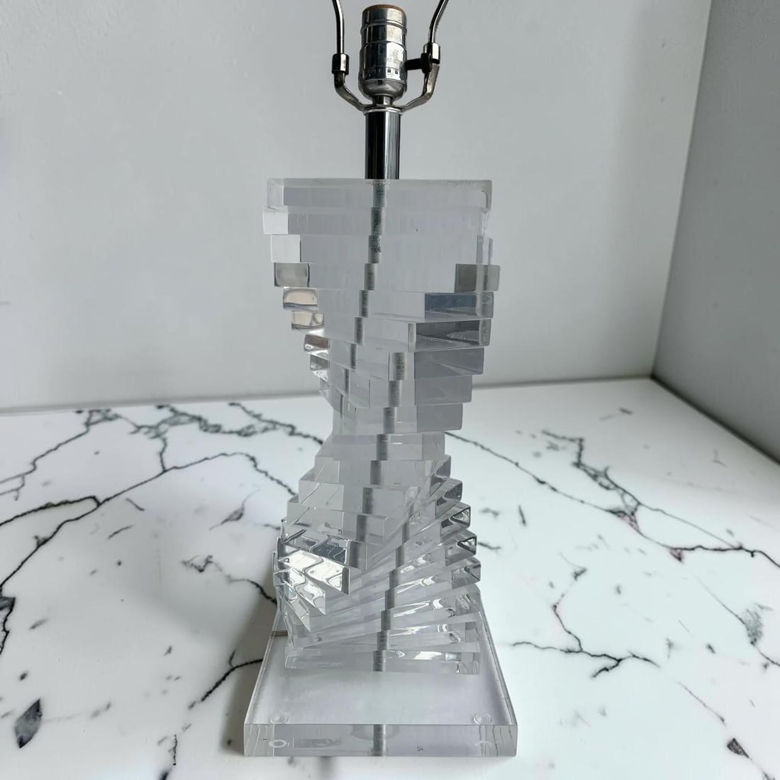 1970s Lucite Helix Spiral Table Lamp - 6