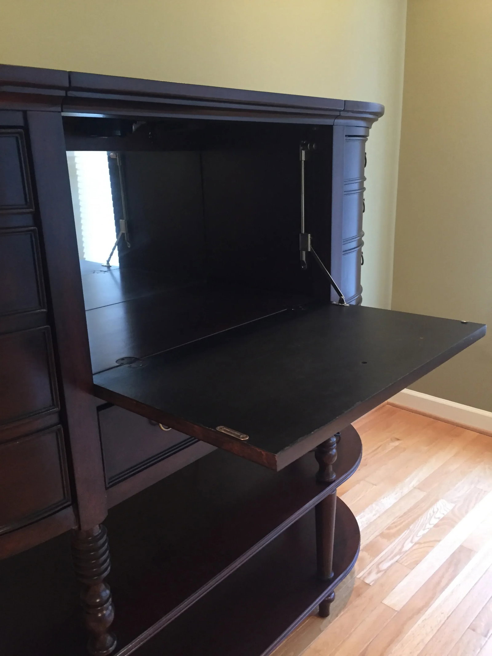 Lane Stockbridge Ventport Storage and Bar Cabinet - 3