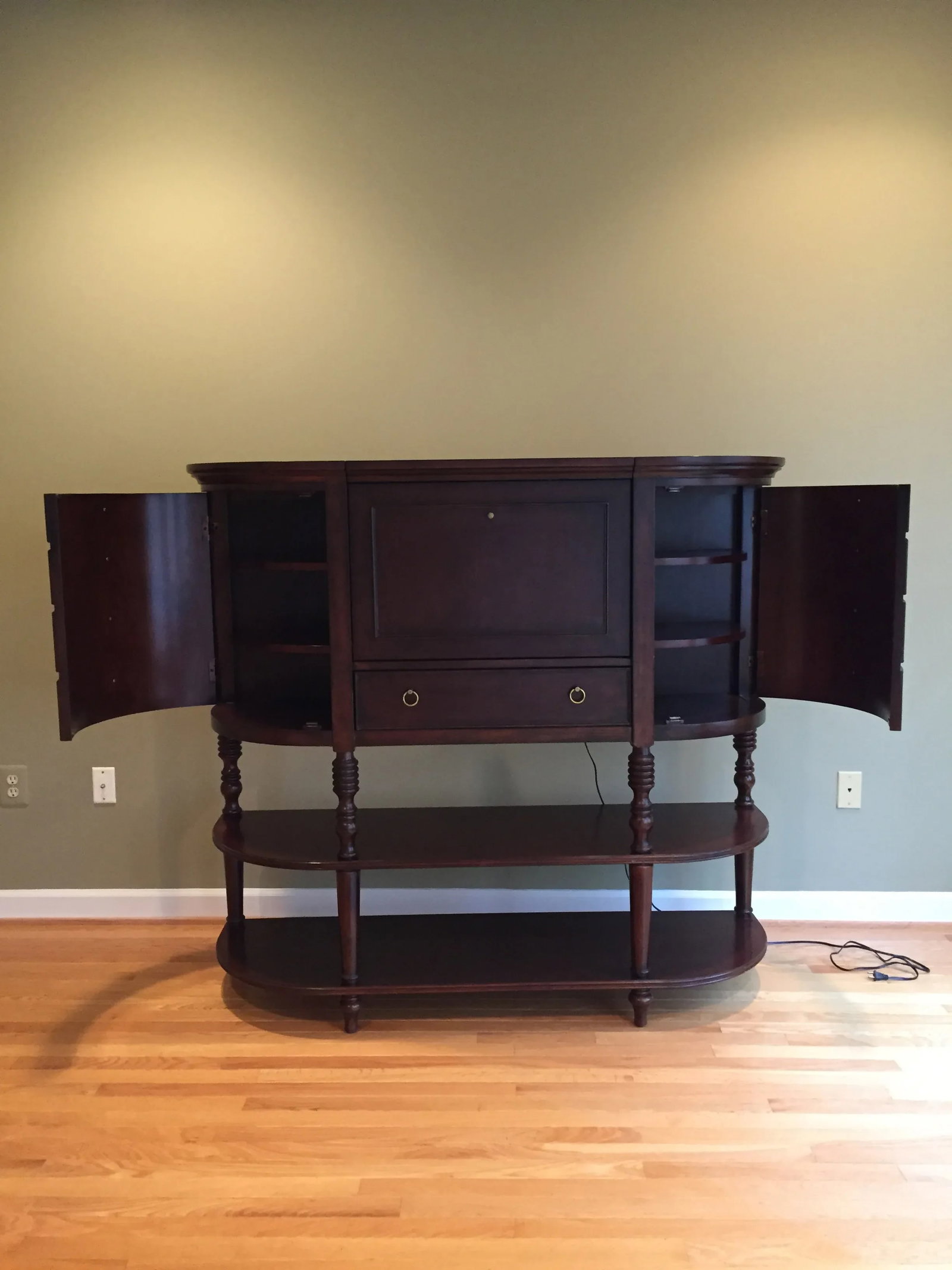 Lane Stockbridge Ventport Storage and Bar Cabinet - 4