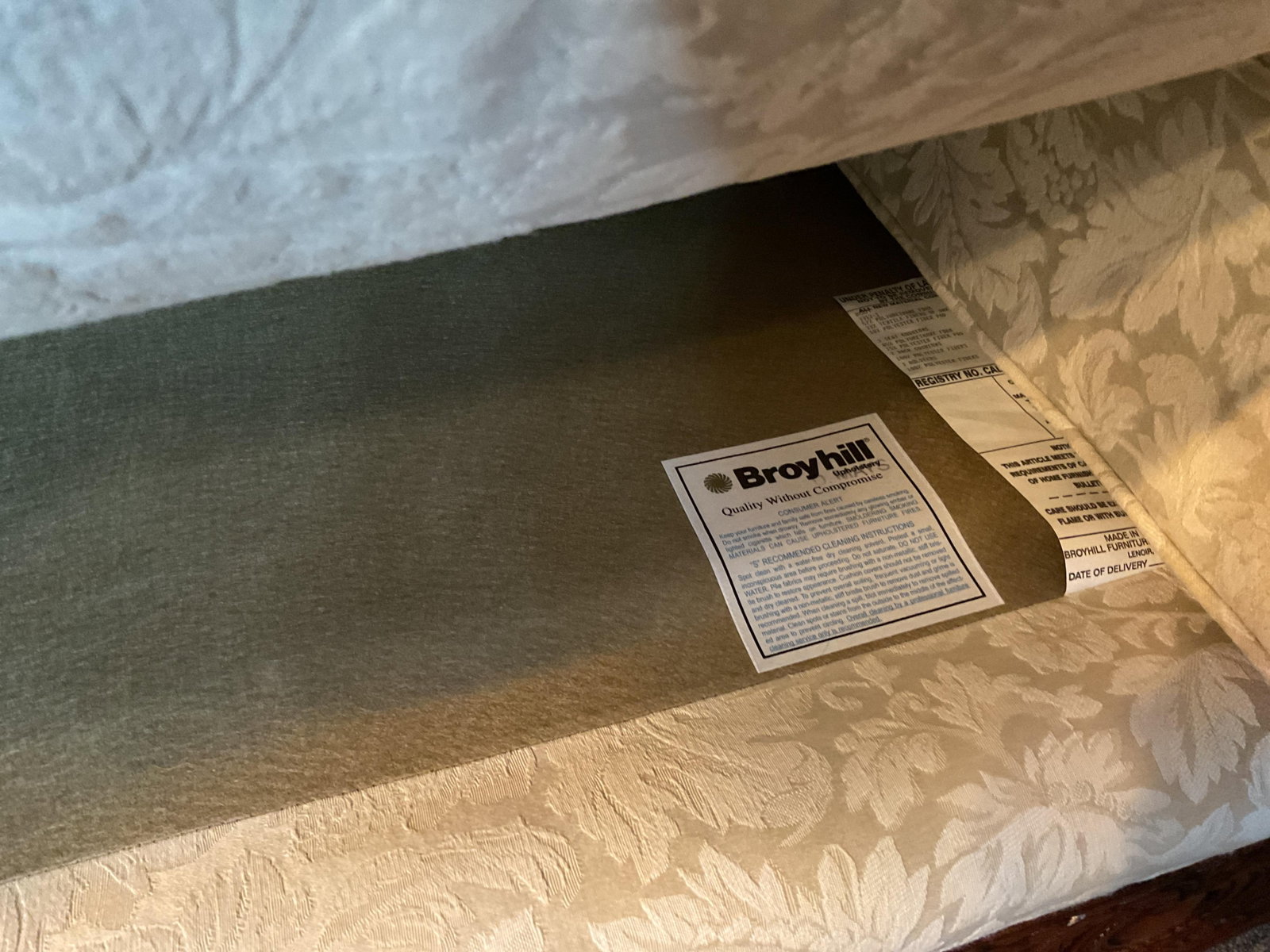 Broyhill Loveseat - 2