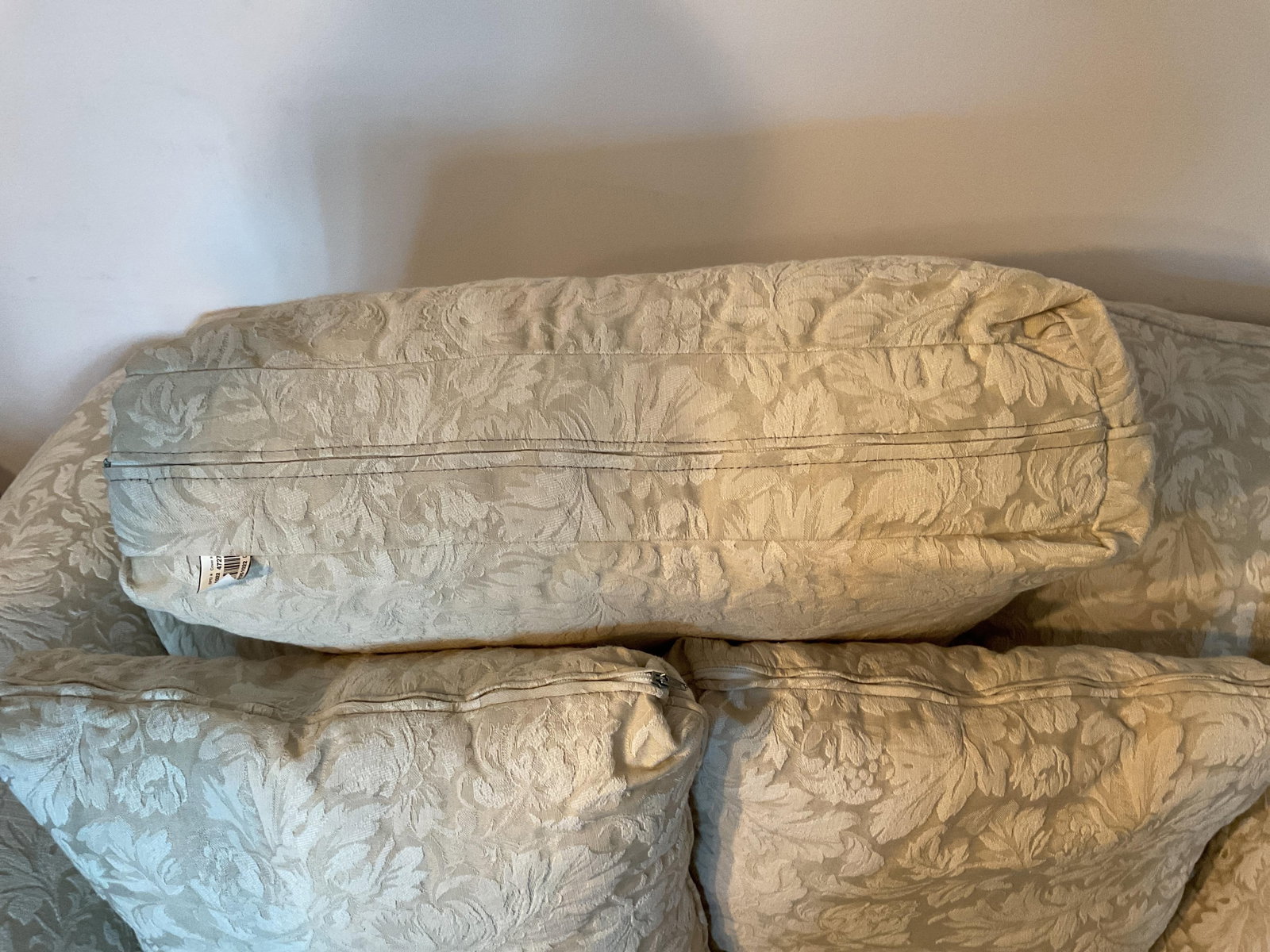 Broyhill Loveseat - 3