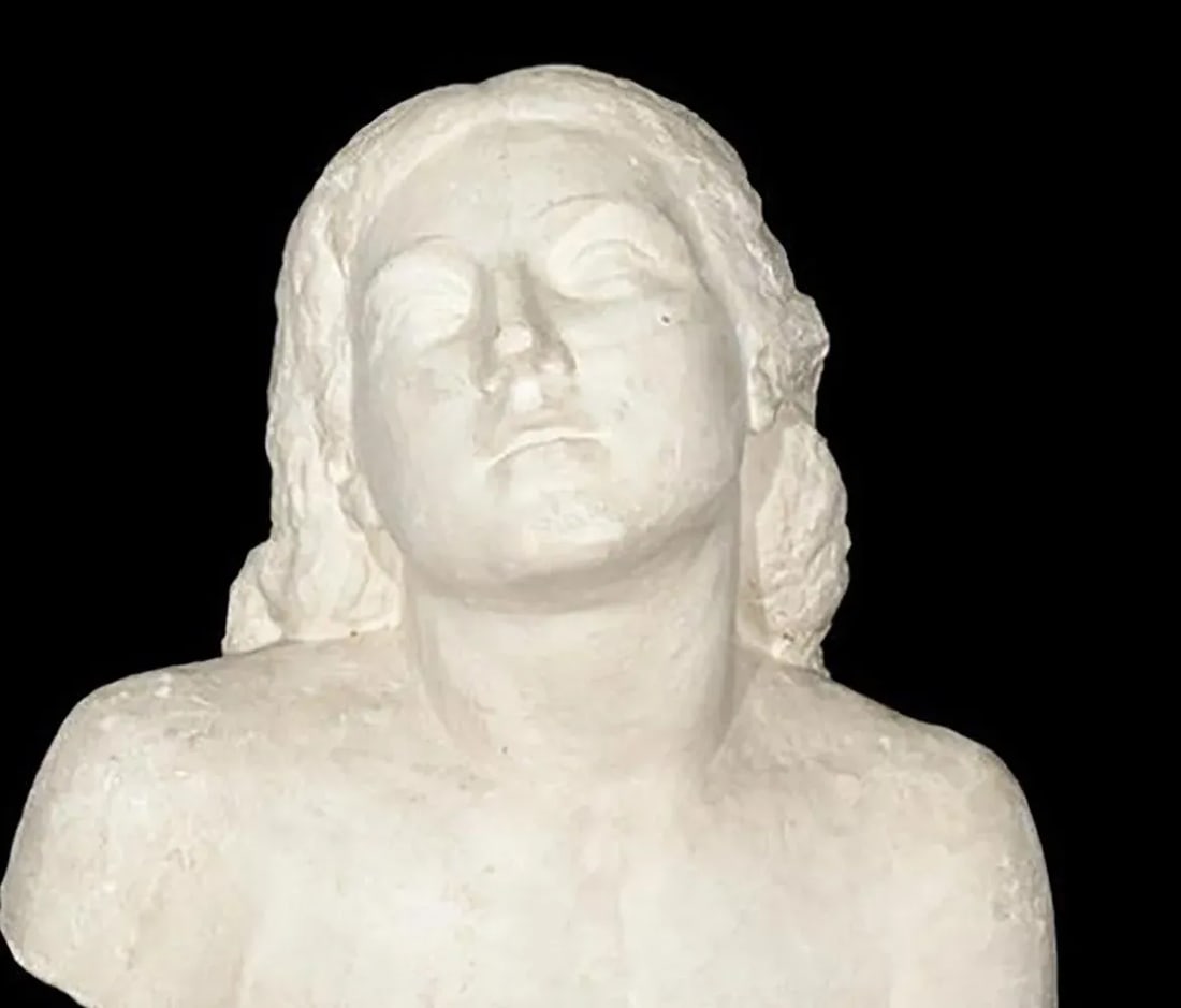 1930s Plaster Bust of a Woman Signed John Augustus - 3