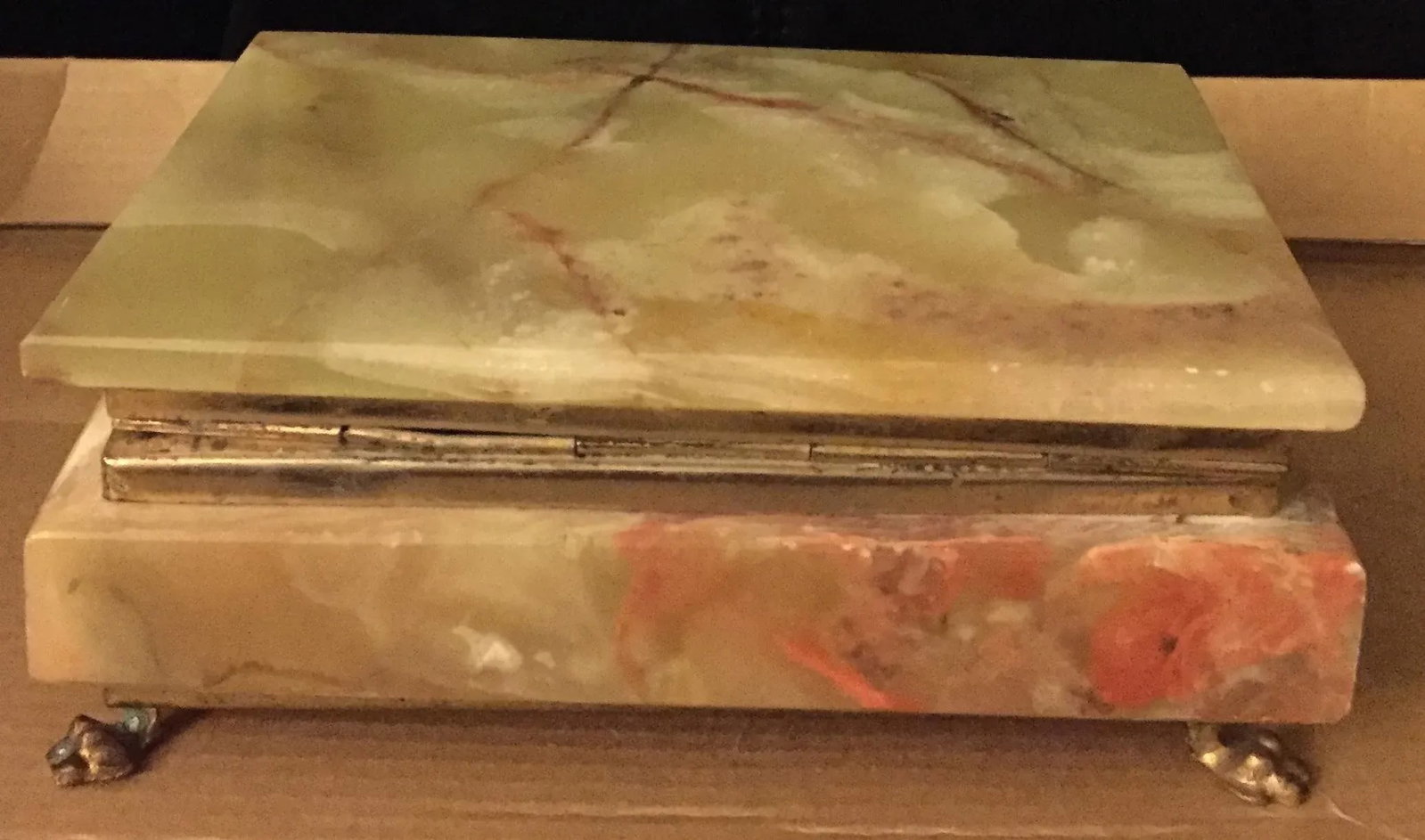 1950s Mid Century Translucent Olive Green Onyx with Brown Veins Red Velvet Lining, and Brass Claw Fe - 3