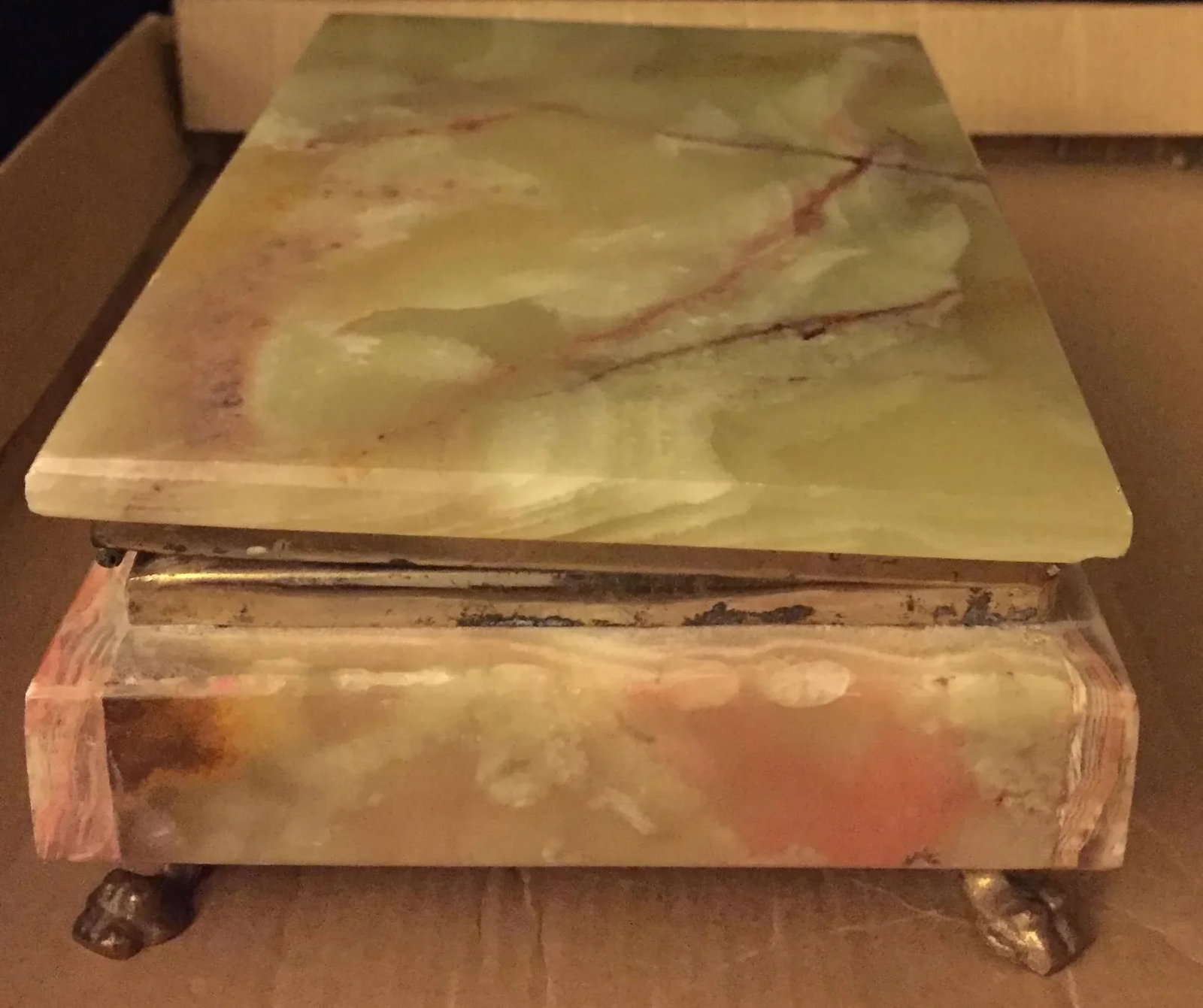 1950s Mid Century Translucent Olive Green Onyx with Brown Veins Red Velvet Lining, and Brass Claw Fe - 4
