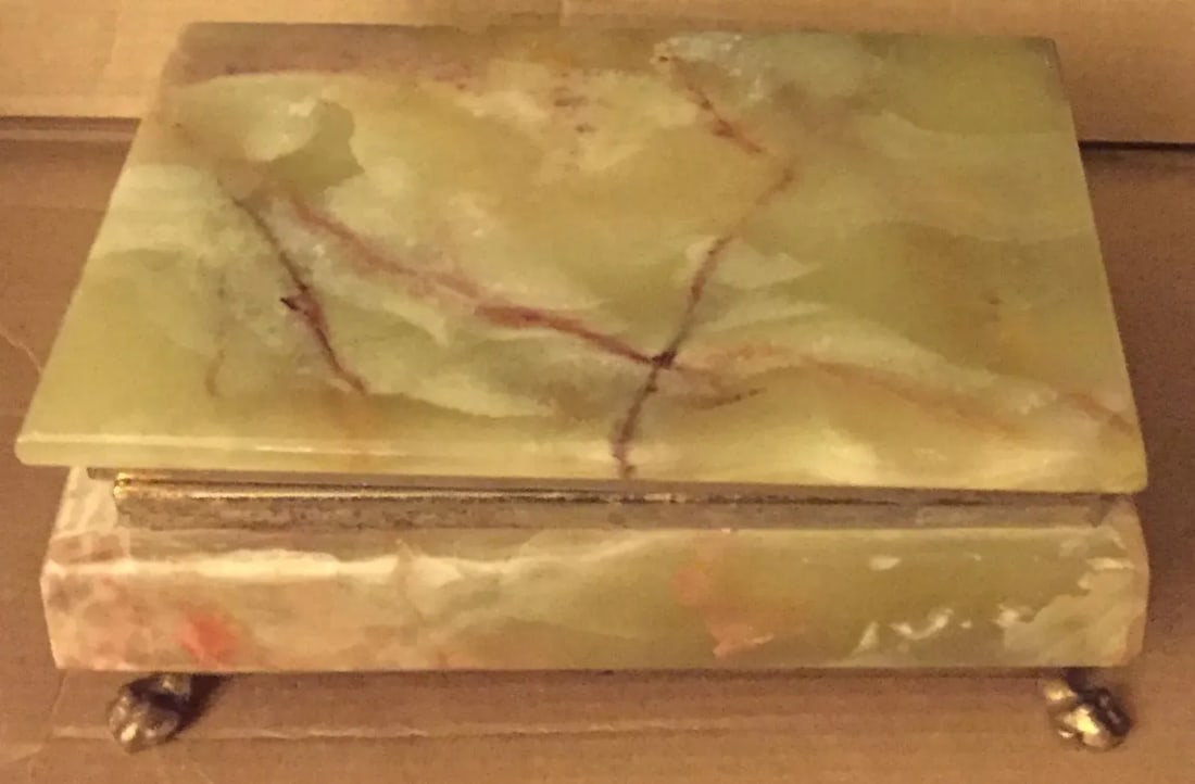 1950s Mid Century Translucent Olive Green Onyx with Brown Veins Red Velvet Lining, and Brass Claw Fe - 9