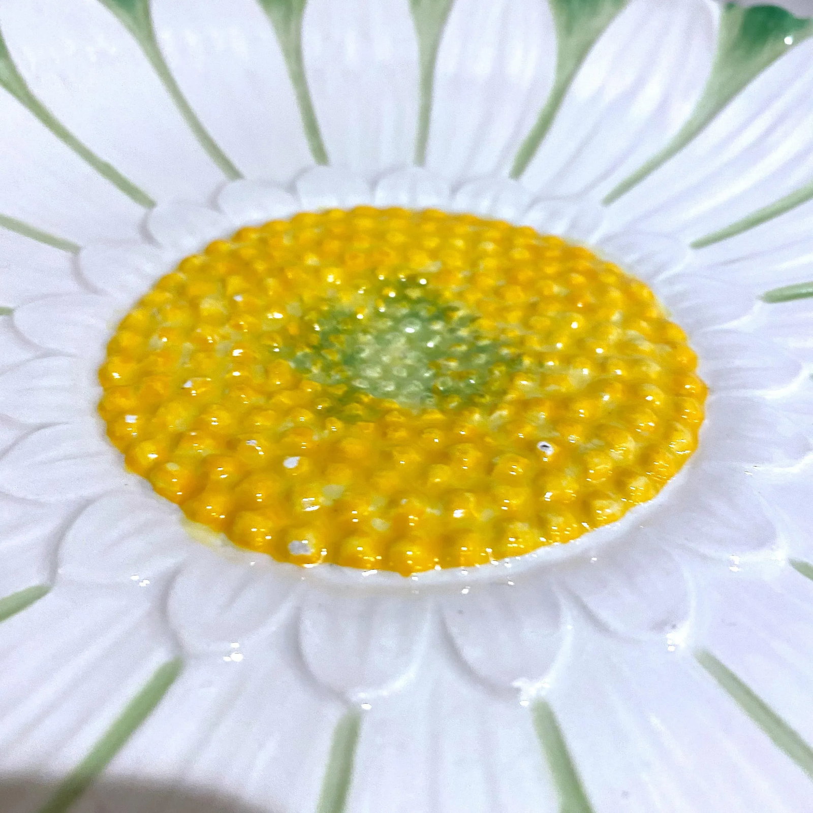 Italian Majolica Pottery Daisy Plate - 5