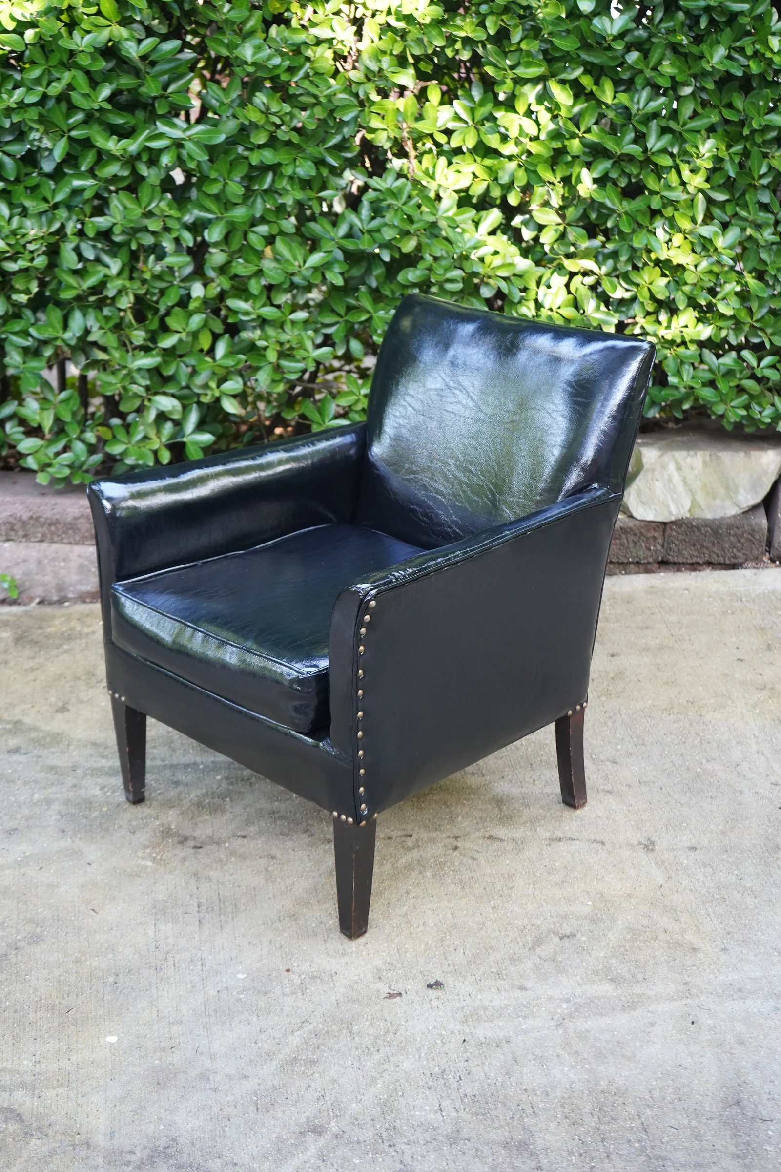 1970s Vintage Black Patent Leather Club Chair - 10
