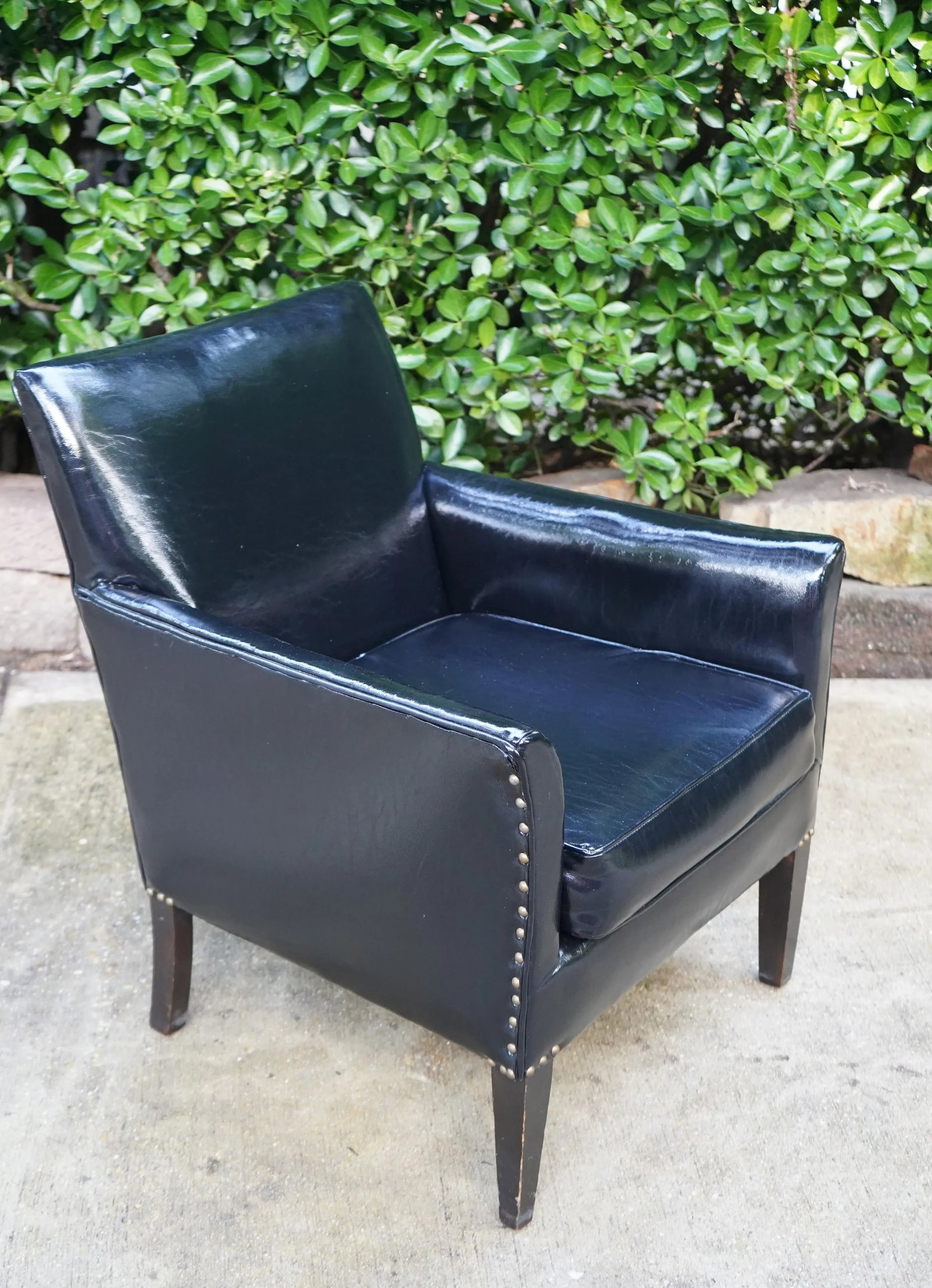 1970s Vintage Black Patent Leather Club Chair - 3