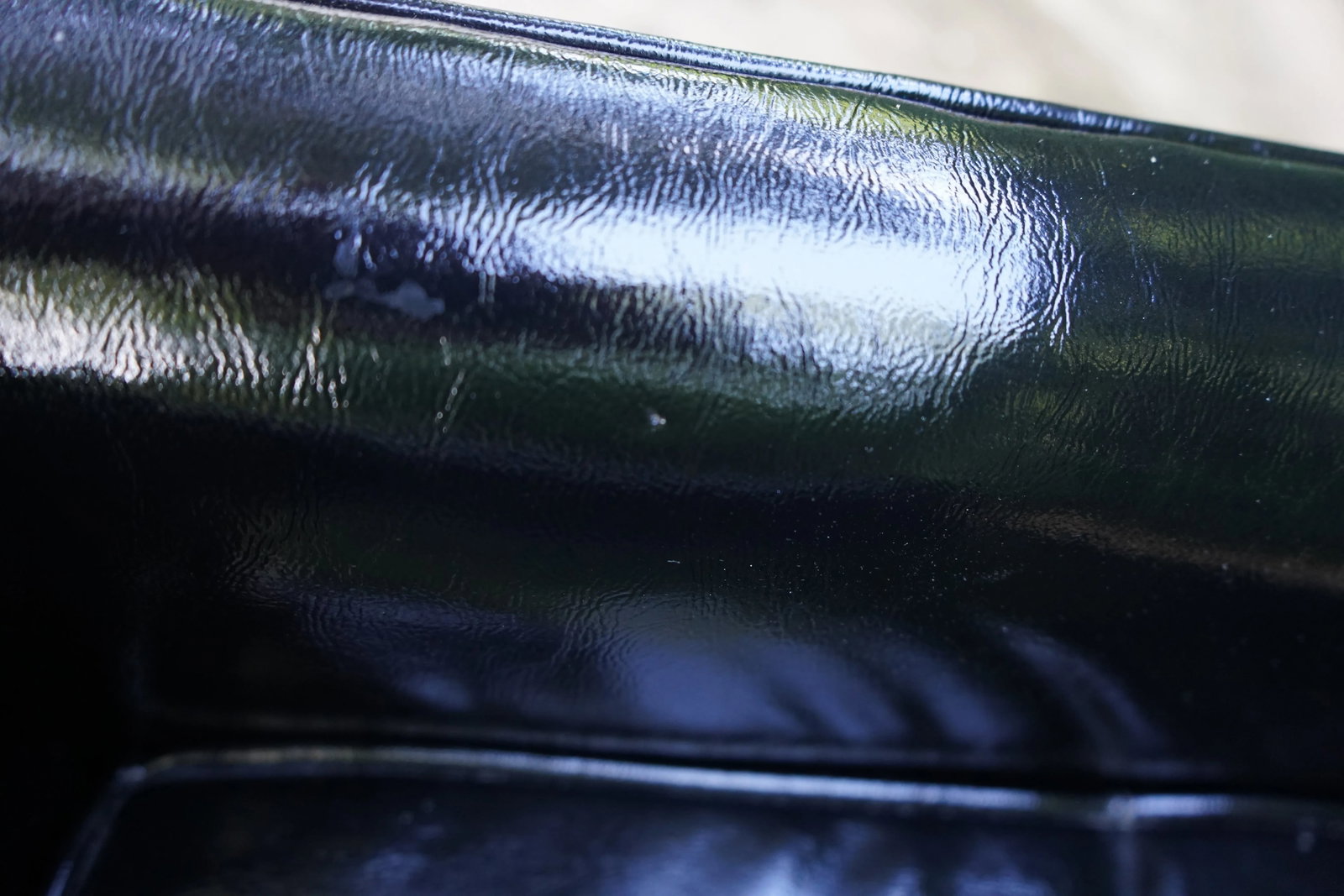 1970s Vintage Black Patent Leather Club Chair - 9