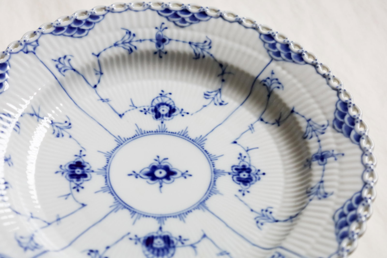 1920s Royal Copenhagen Blue Fluted Full Lace Dinner Plate No 1084 - 13