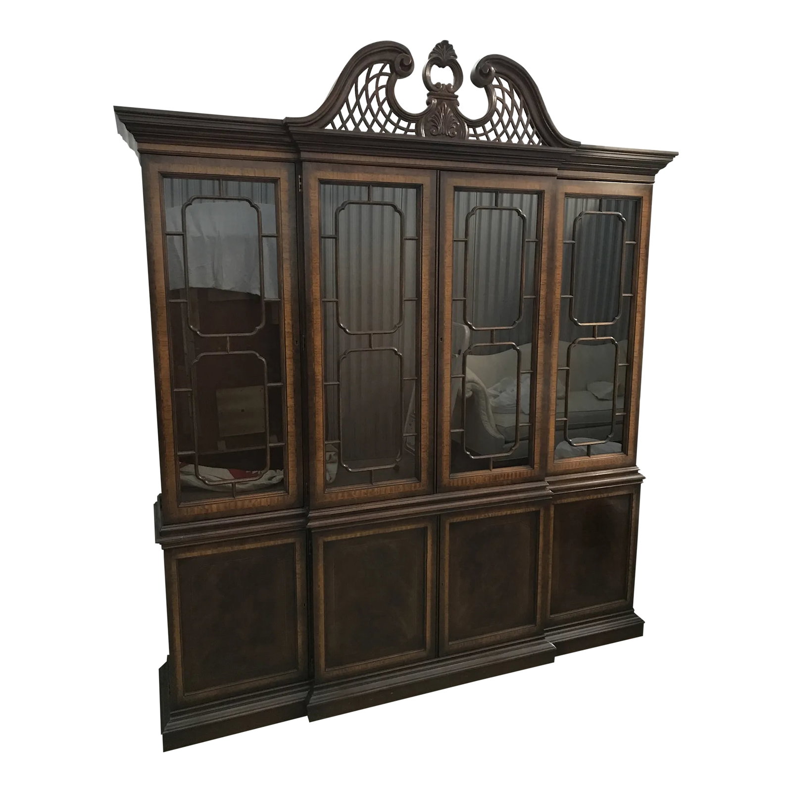 Late 20th Century Vintage Drexel Heritage Mahogany China Cabinet (1 of 13)